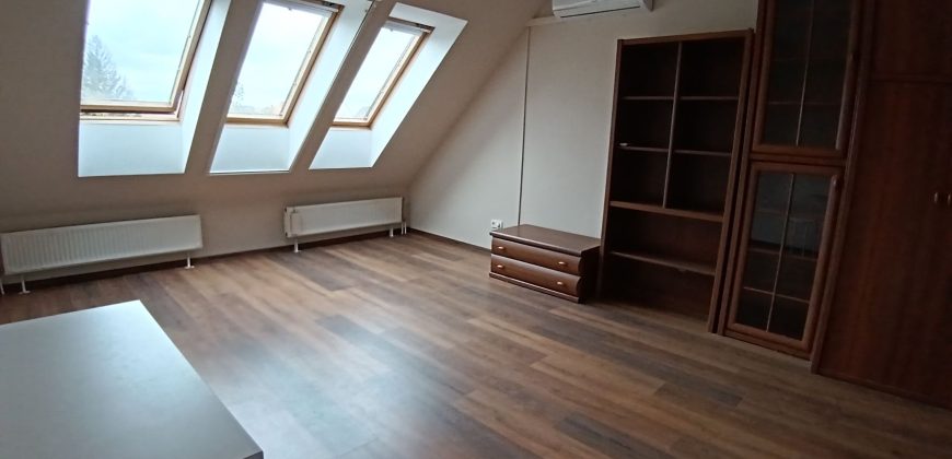 Szolnok, Tompa Mihály utca – ELADVA!