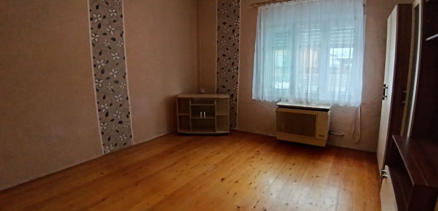 Farmos, Táncsics Mihály utca – ELADVA!