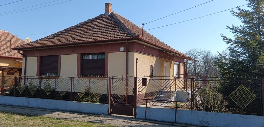 Farmos, Táncsics Mihály utca