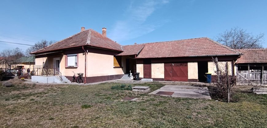 Farmos, Táncsics Mihály utca
