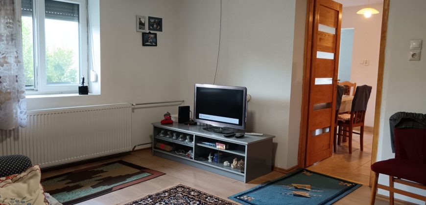 Nagykáta, Hosszú utca