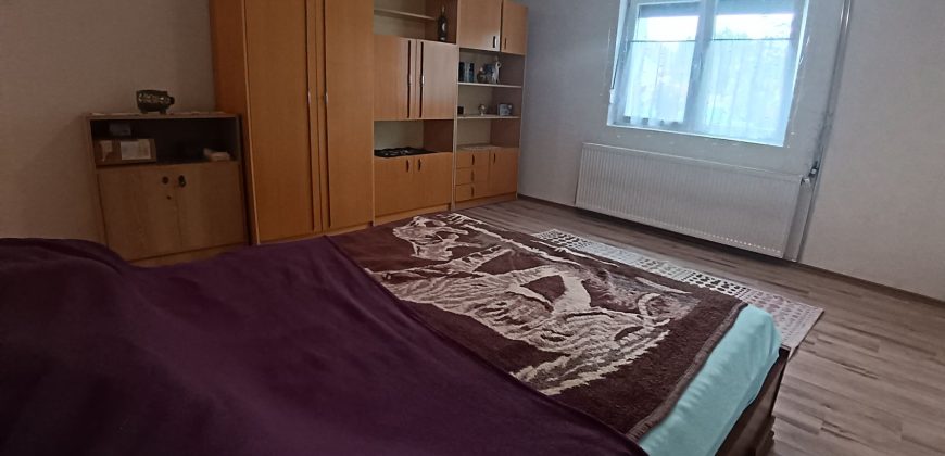 Nagykáta, Hosszú utca